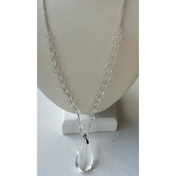 Unbranded Silver Fashion Necklace w/Clear Color Teardrop Shape Charm 14" Height - Picture 7 of 11